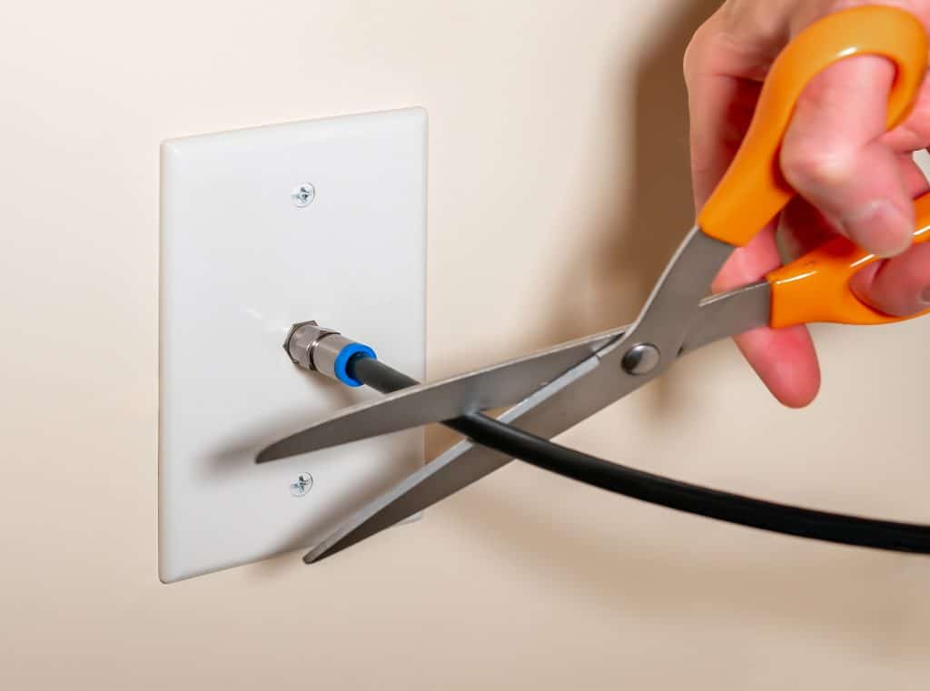 should you start an internet tv network in 2022